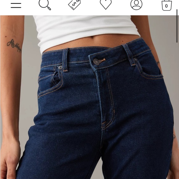 NWOT AE Mom jeans - Picture 3 of 8